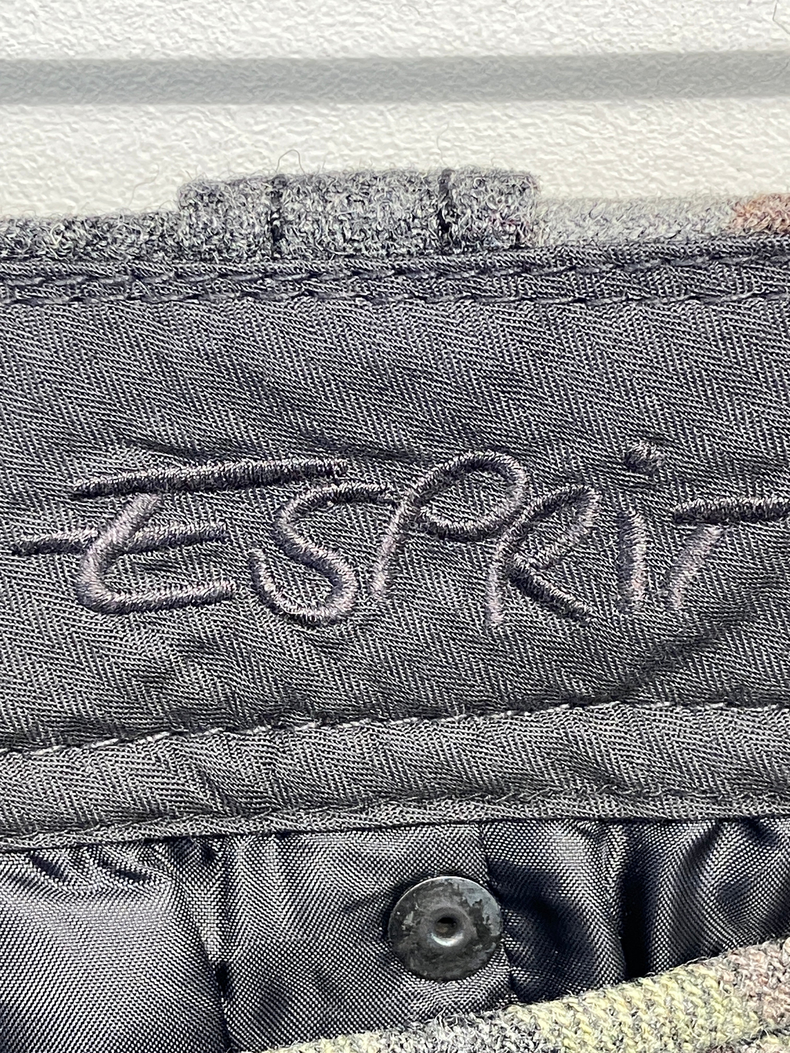Esprit Nederdel